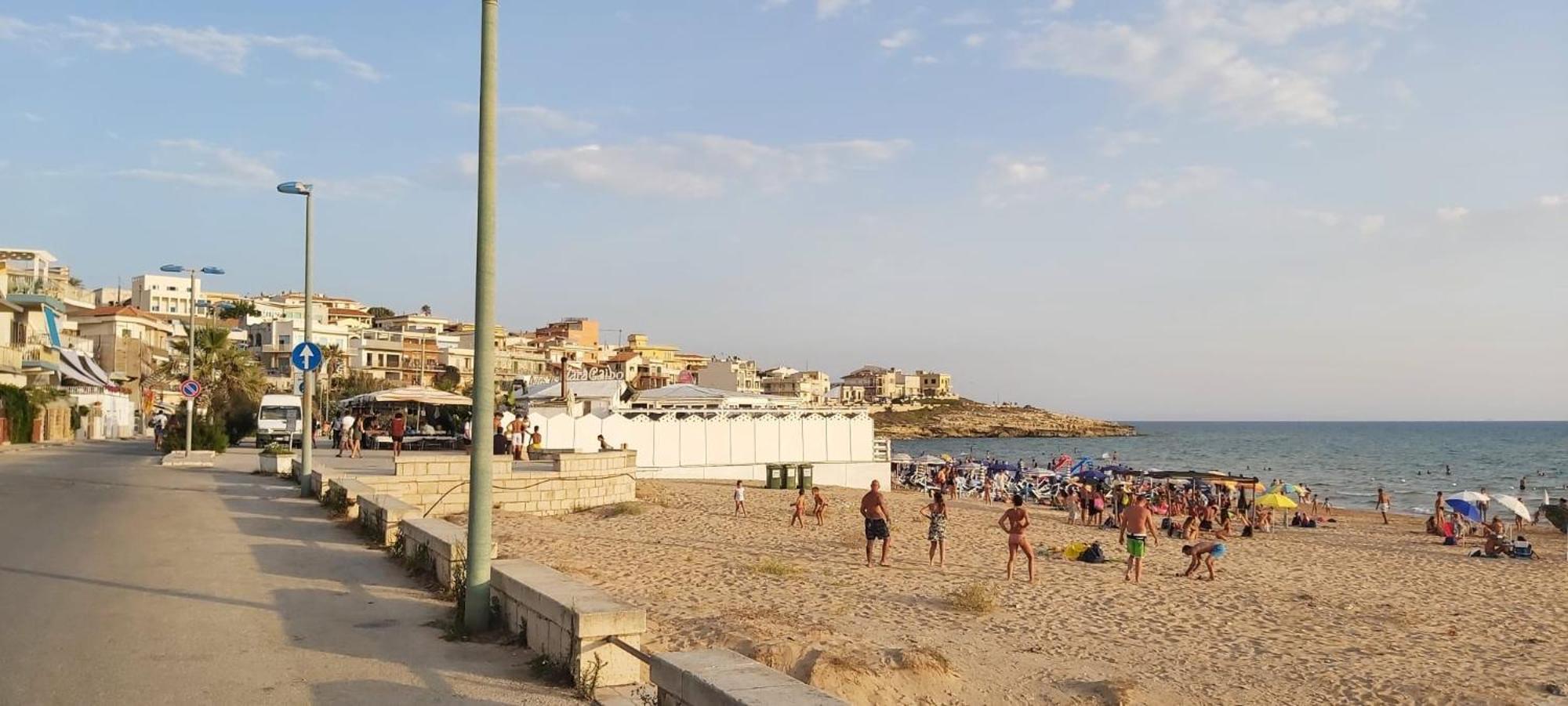 Willa Casa Fronte Mare Puro Relax Cava dʼAliga Zewnętrze zdjęcie